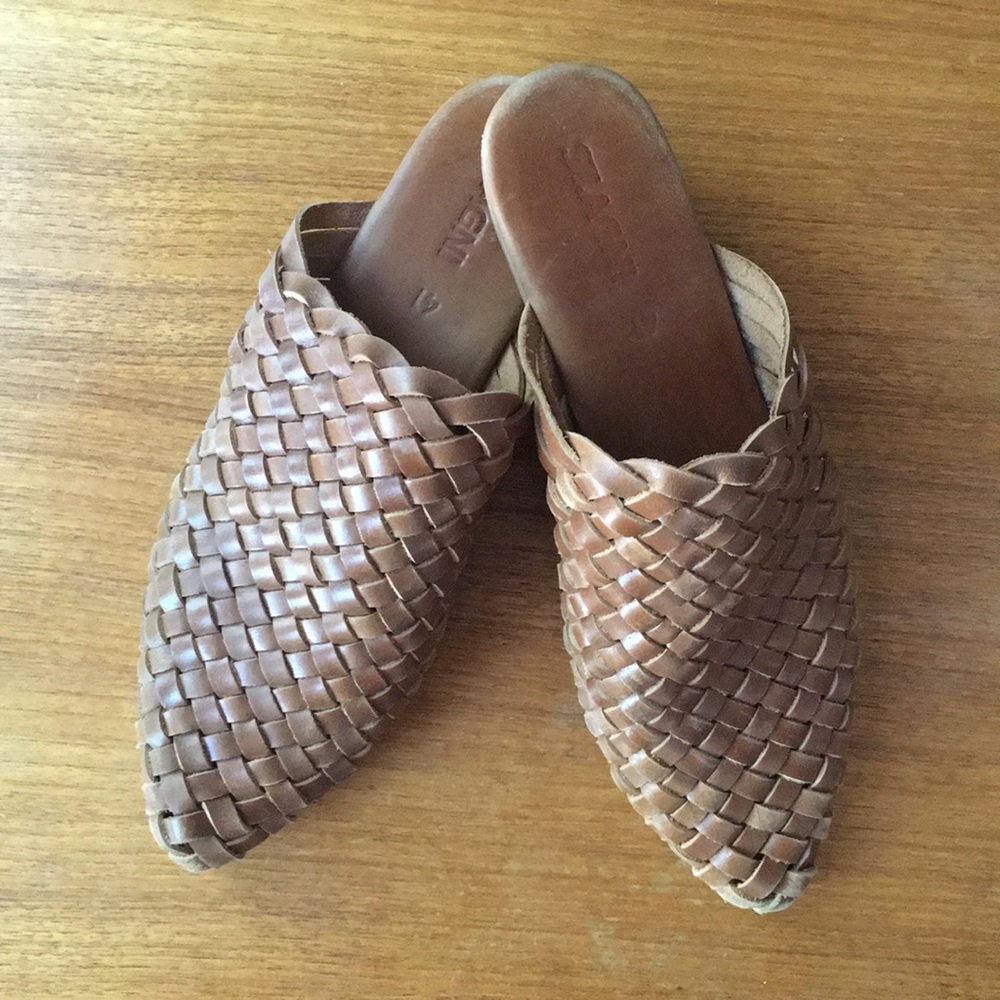 St. Agni Paris Woven Mule in Vintage Tan